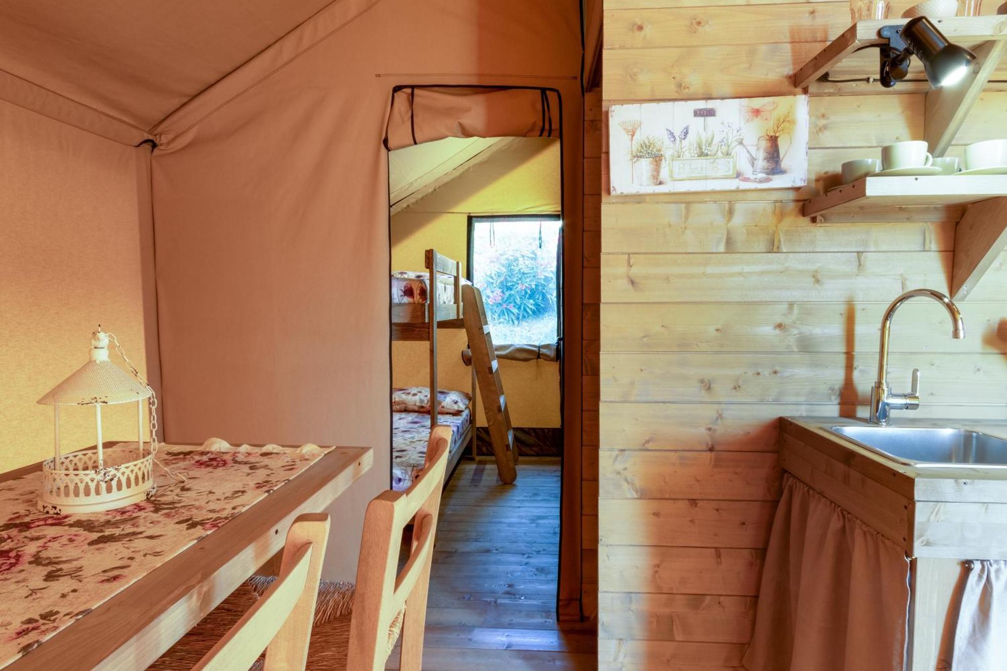 Tente de luxe Glamping Debbiare *