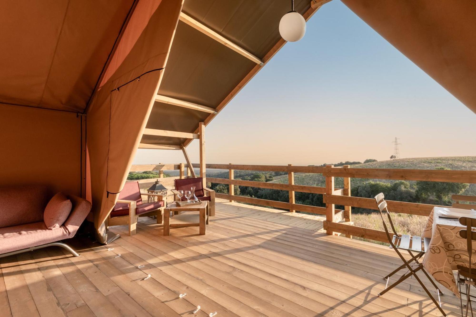 Glamping Debbiare *